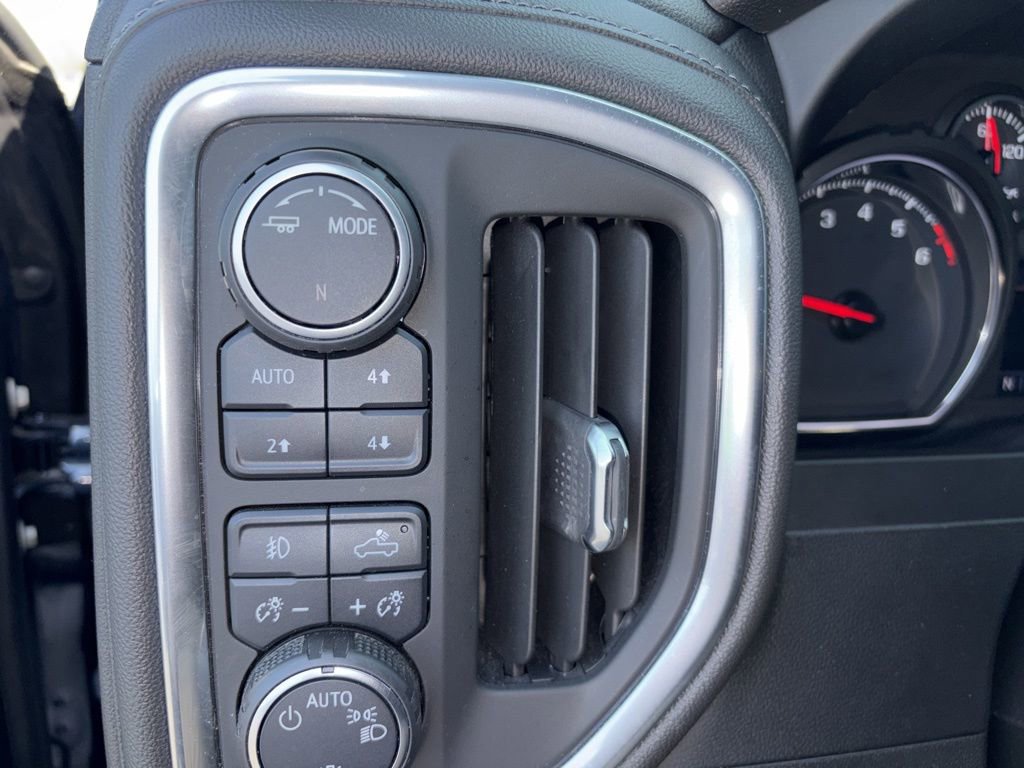 Used 2022 Chevrolet Silverado 1500 RST image 17