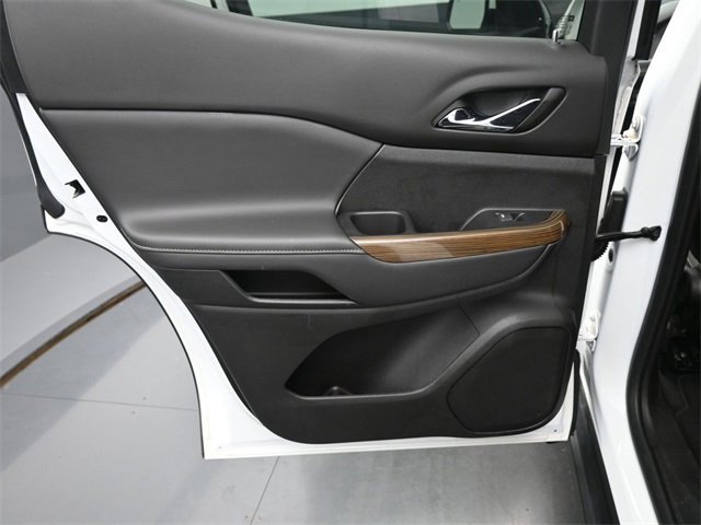 Used 2023 GMC Acadia SLE image 15