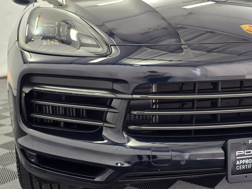 Certified 2023 Porsche Cayenne Platinum Edition AWD/4WD image 32
