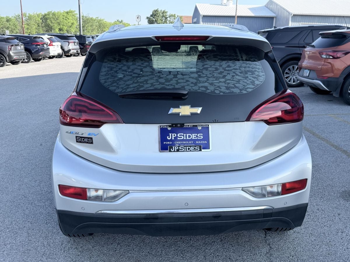 Used 2017 Chevrolet Bolt Premier w/ Driver Confidence II Package FWD image 6