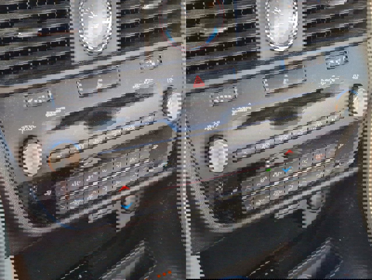 Used 2020 Lexus RX 450h AWD image 22