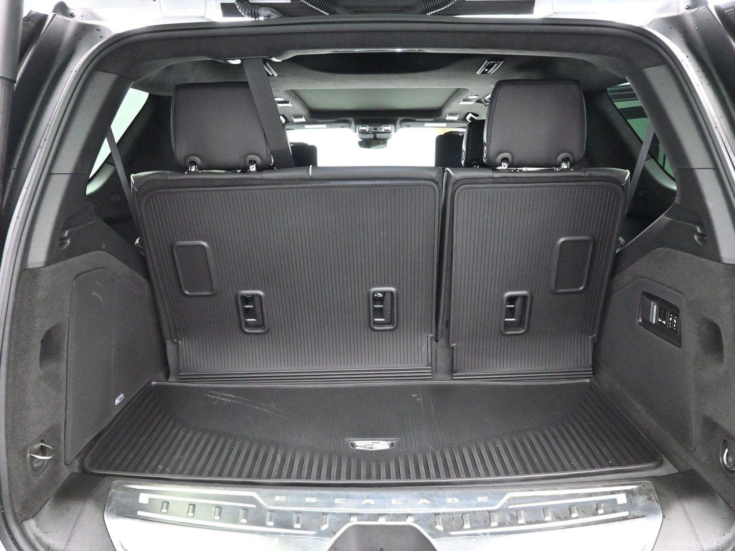 Certified 2023 Cadillac Escalade V AWD/4WD image 10