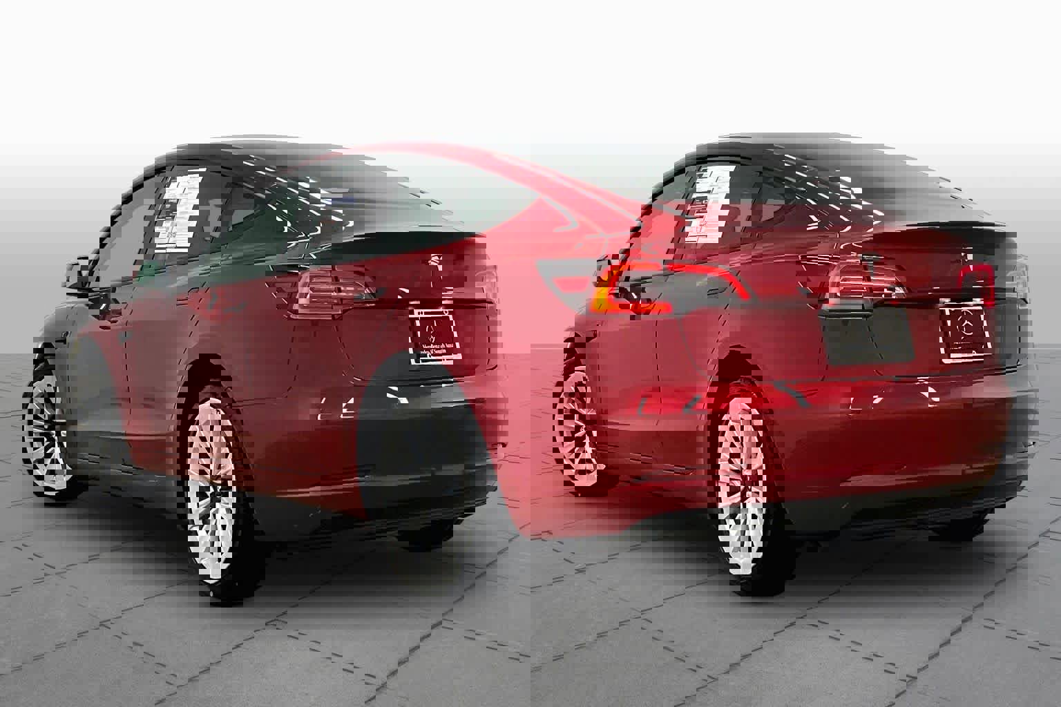 Used 2023 Tesla Model 3 Standard Range image 10