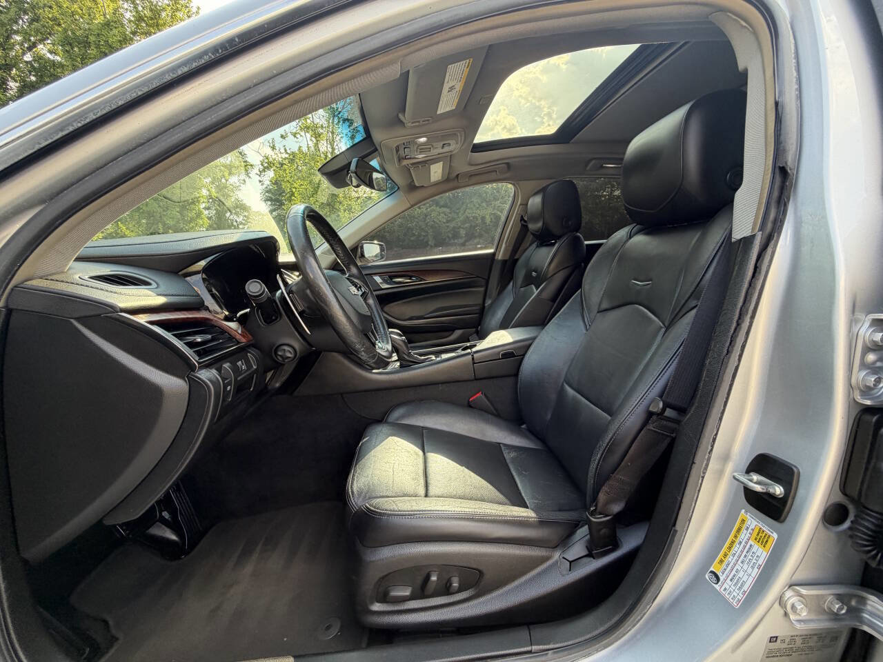 Used 2016 Cadillac CTS Luxury RWD image 4