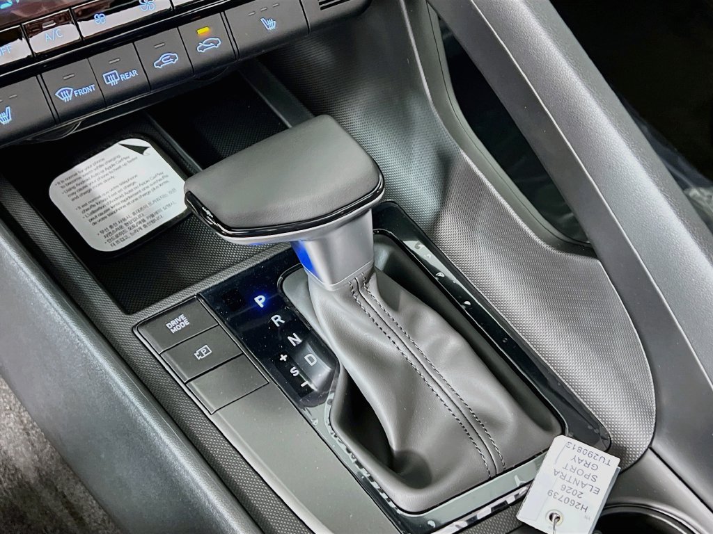 New 2026 Hyundai Elantra SEL Sport FWD image 14