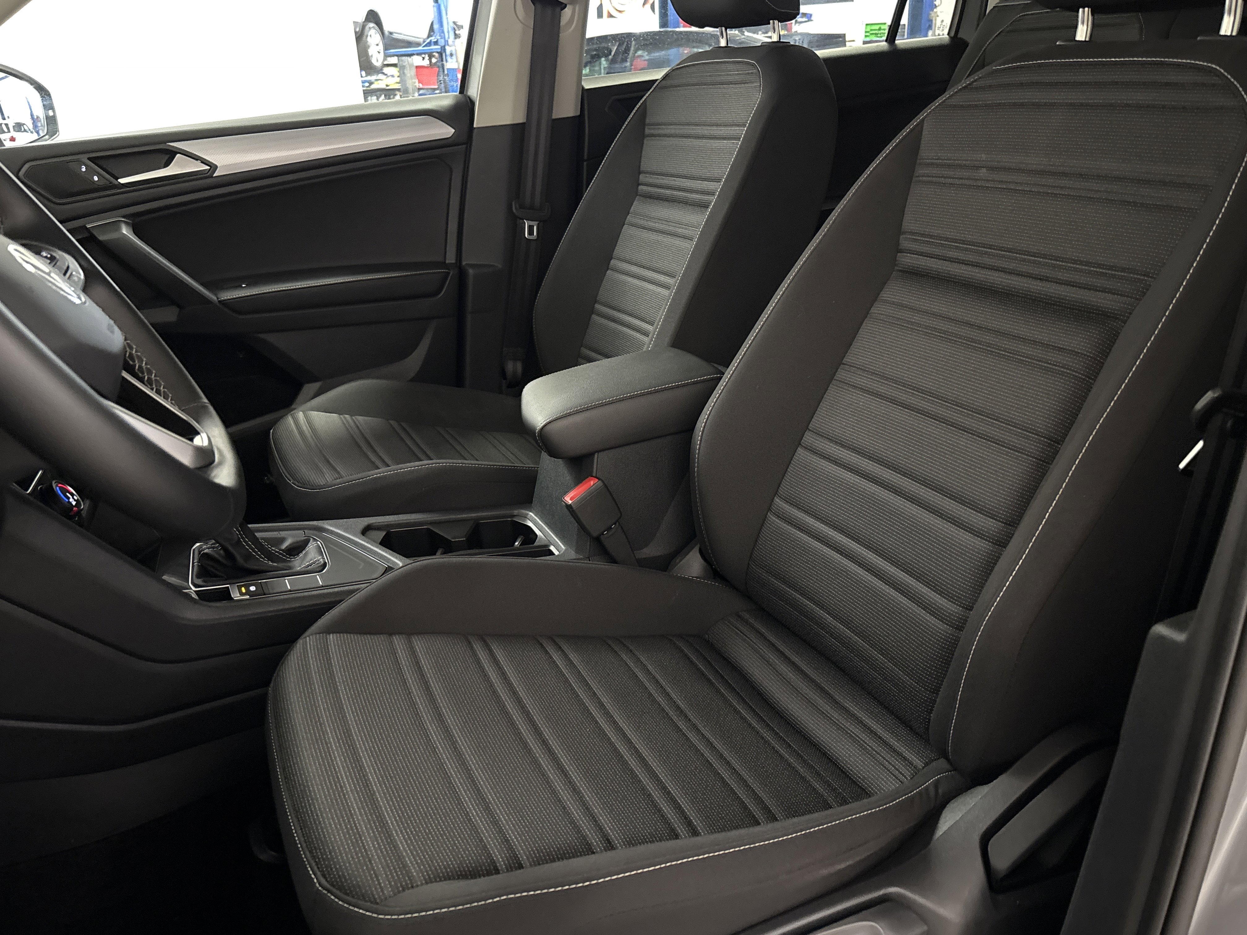Used 2024 Volkswagen Tiguan S FWD image 17