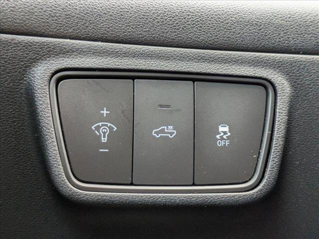 Used 2022 Hyundai Santa Cruz SEL Premium AWD/4WD image 11