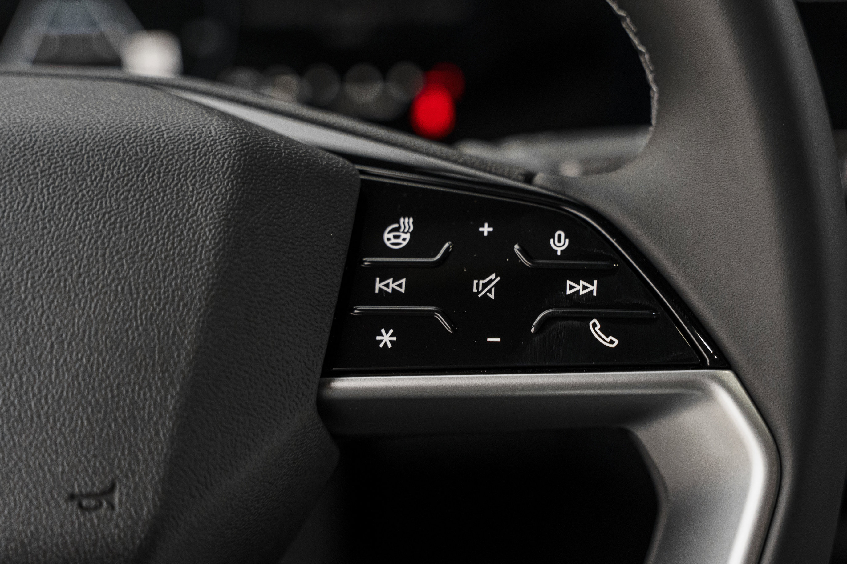 Certified 2025 Audi Q5 Premium Plus image 18