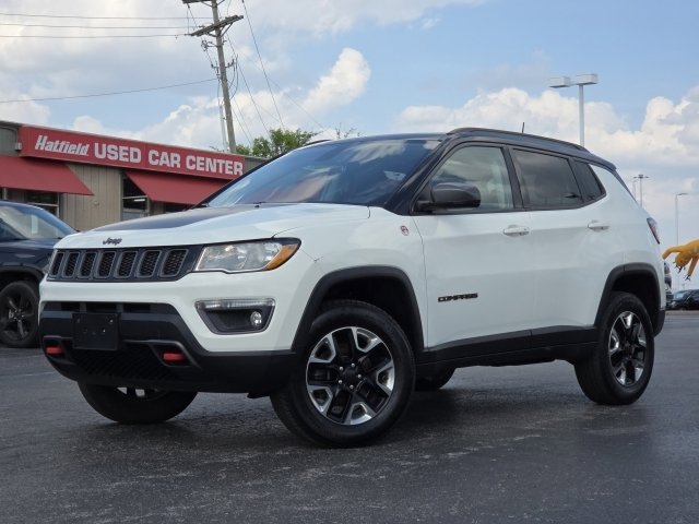 Used 2018 Jeep Compass Trailhawk w/ Navigation Group AWD/4WD image 2