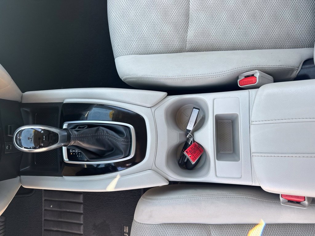 Used 2018 Nissan Rogue Sport SV AWD/4WD image 33