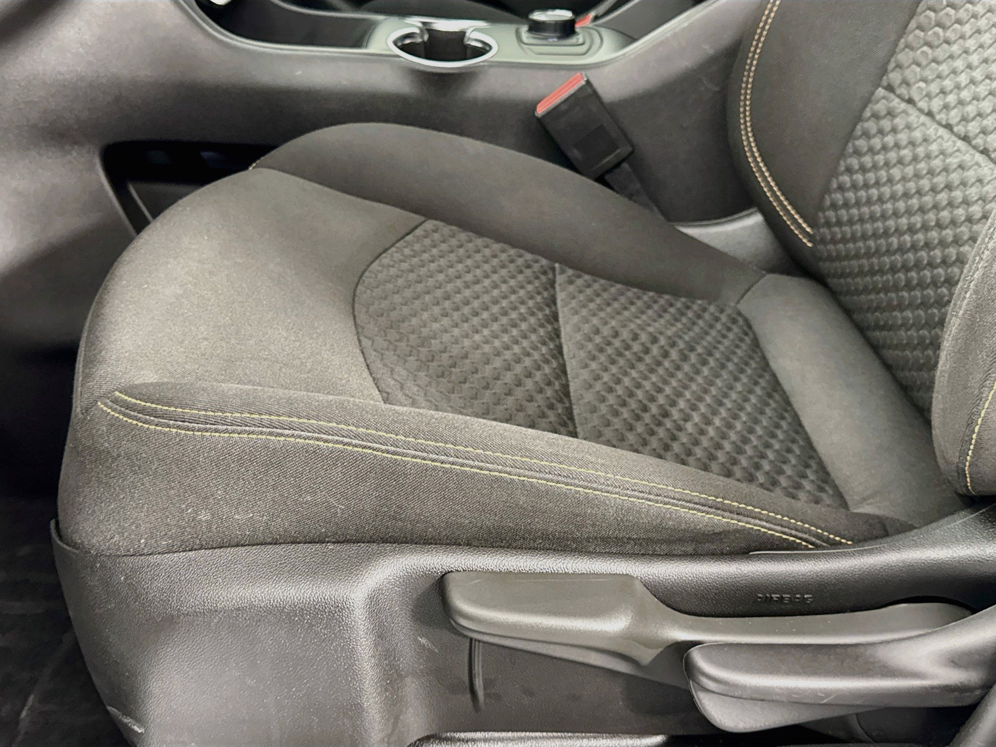 Used 2018 GMC Terrain SLE FWD image 18