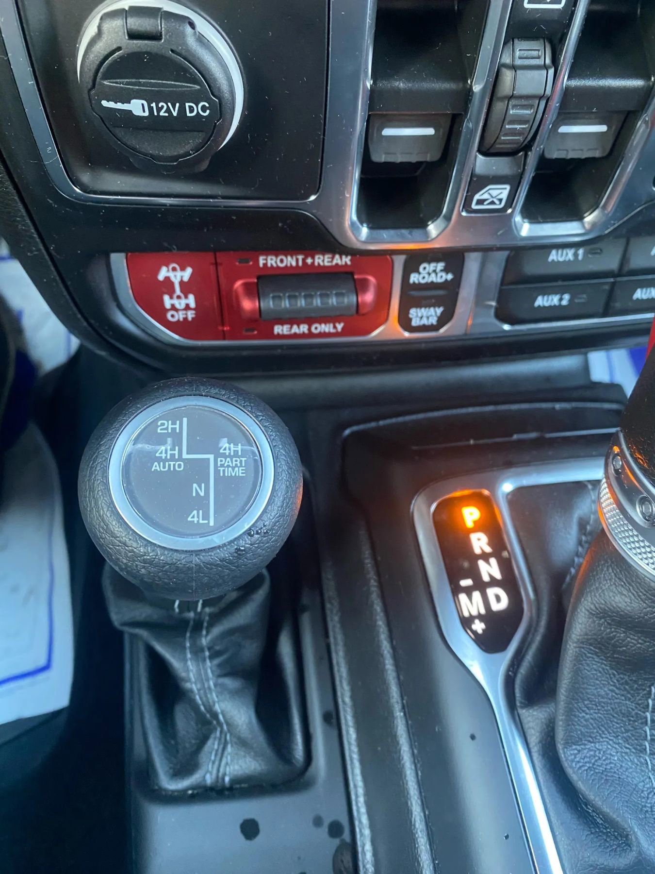 Used 2024 Jeep Wrangler Unlimited Rubicon 4xe w/ Technology Group image 20