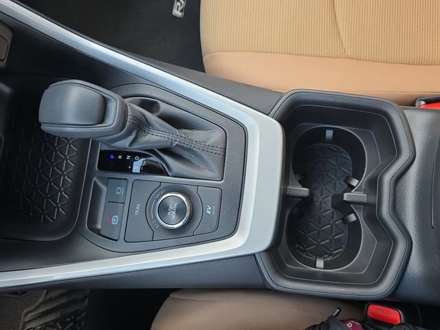 Used 2025 Toyota RAV4 LE image 24