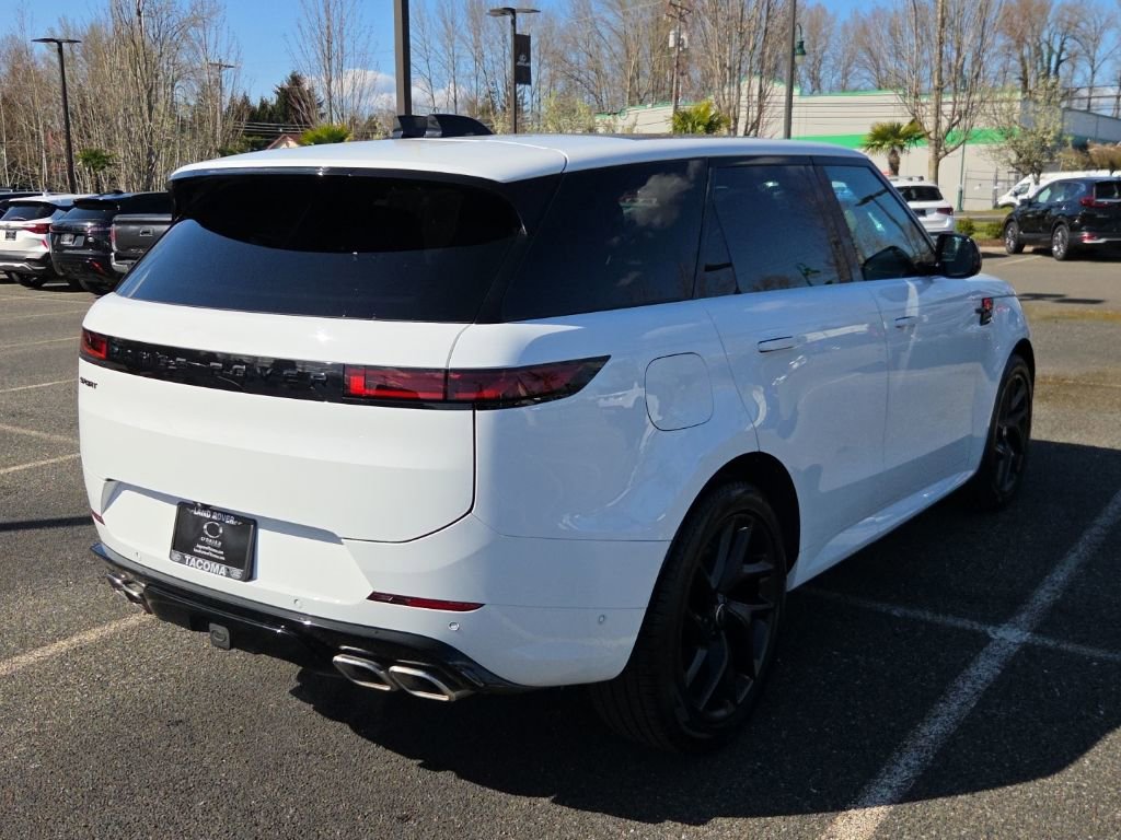 Used 2025 Land Rover Range Rover Sport Dynamic SE image 7