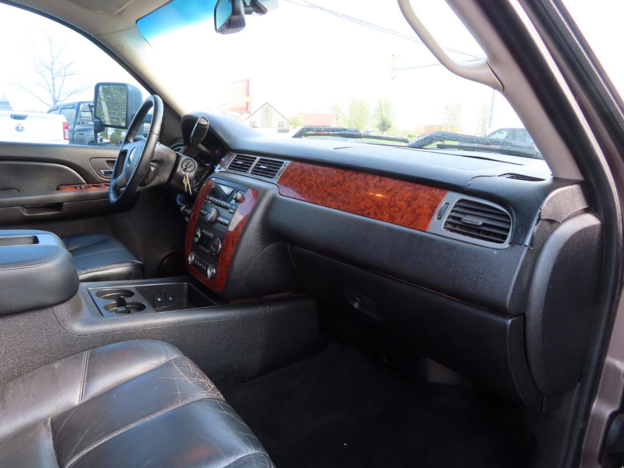 Used 2008 Chevrolet Silverado 2500 LTZ w/ Safety Package AWD/4WD image 49