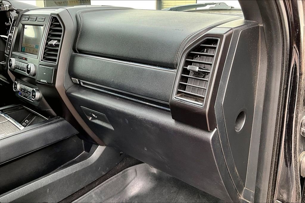 Used 2019 Ford Expedition Max Limited image 19