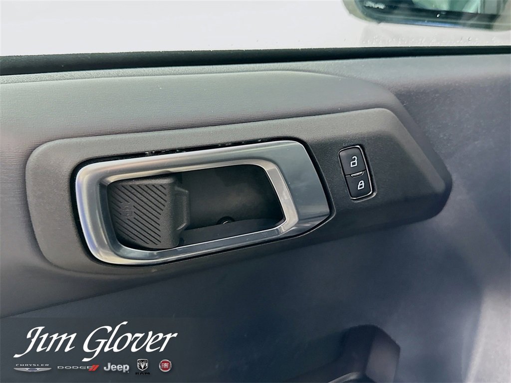 Used 2025 Ford Bronco Outer Banks image 21