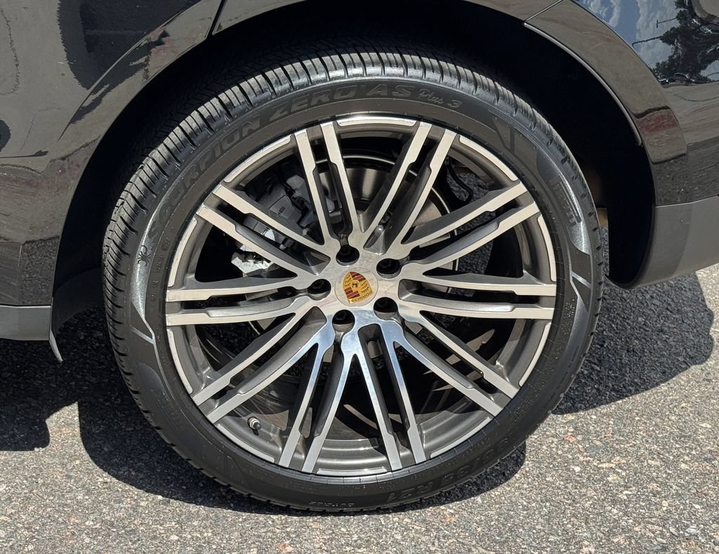 Used 2018 Porsche Macan S AWD/4WD image 12