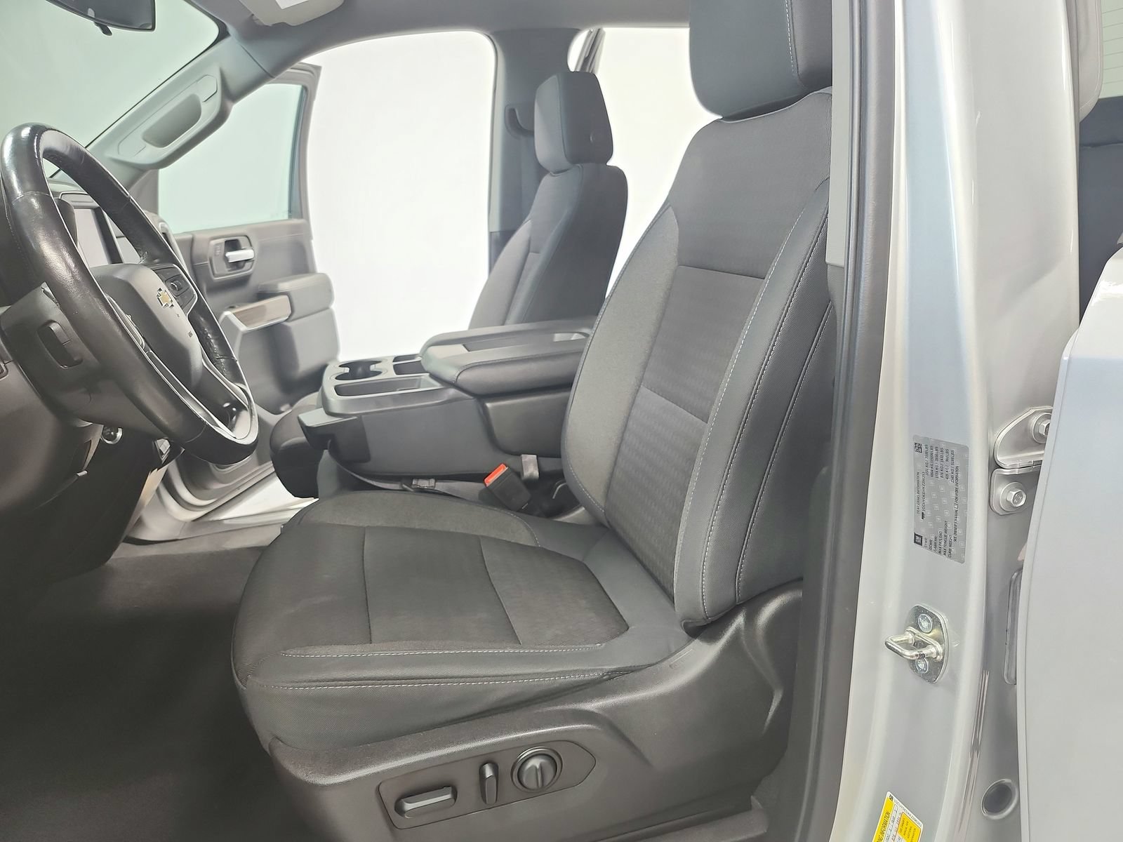 Used 2019 Chevrolet Silverado 1500 LT w/ All-Star Edition AWD/4WD image 19