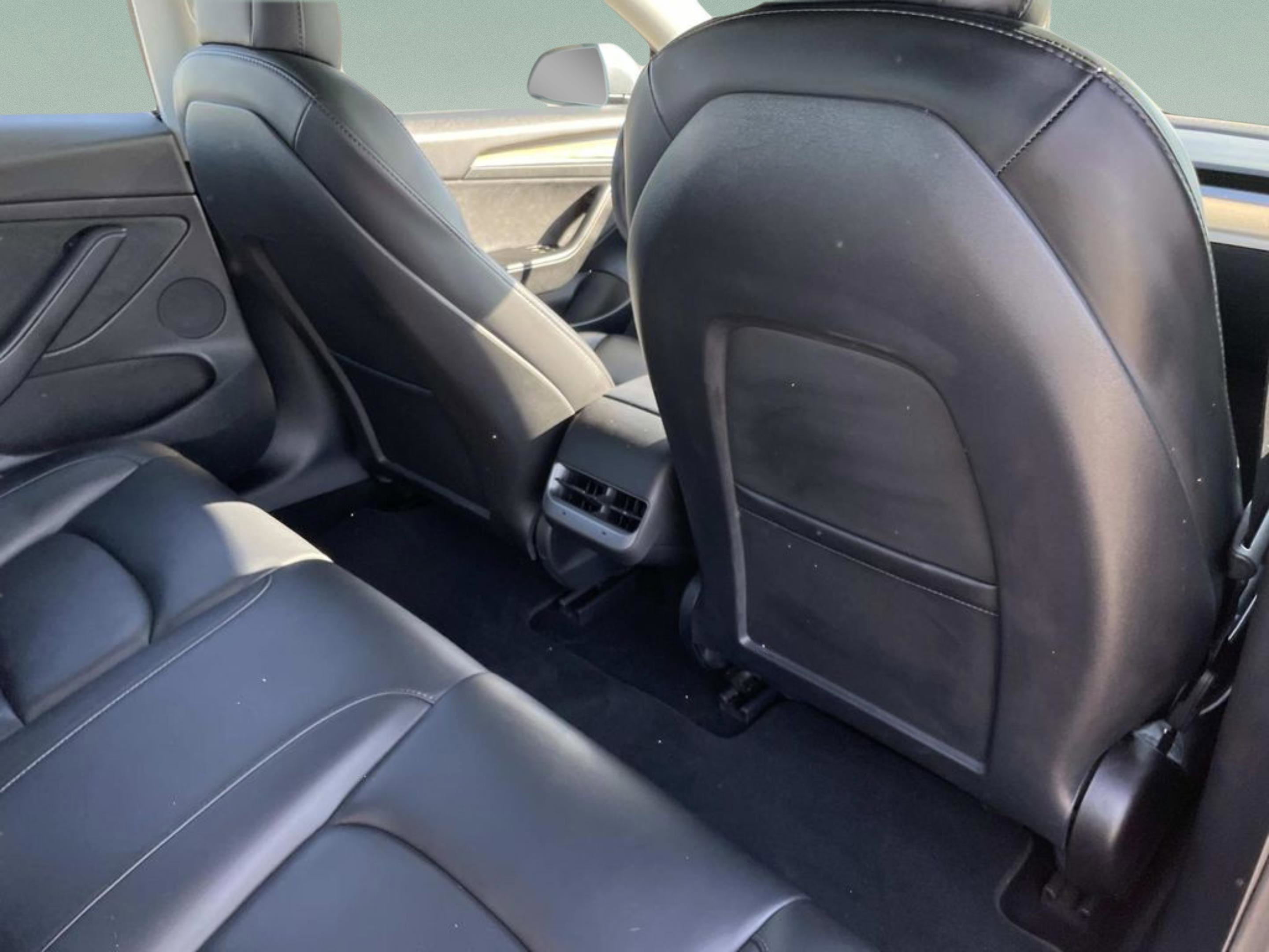 Used 2022 Tesla Model 3 Performance image 15