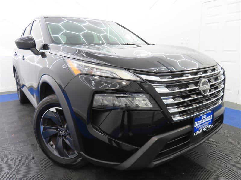 Used 2024 Nissan Rogue SV FWD image 3