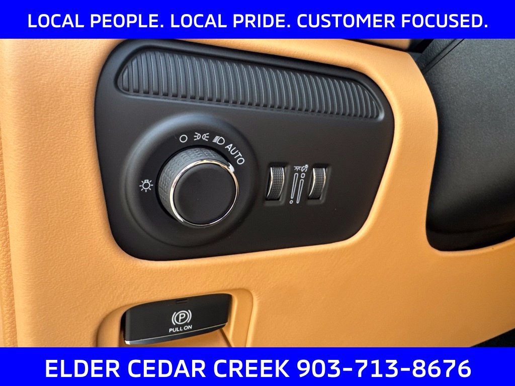 New 2026 Jeep Grand Wagoneer L Summit AWD/4WD image 15