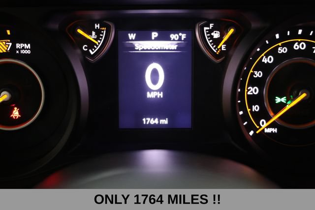 Used 2025 Jeep Wrangler Unlimited Sport AWD/4WD image 8