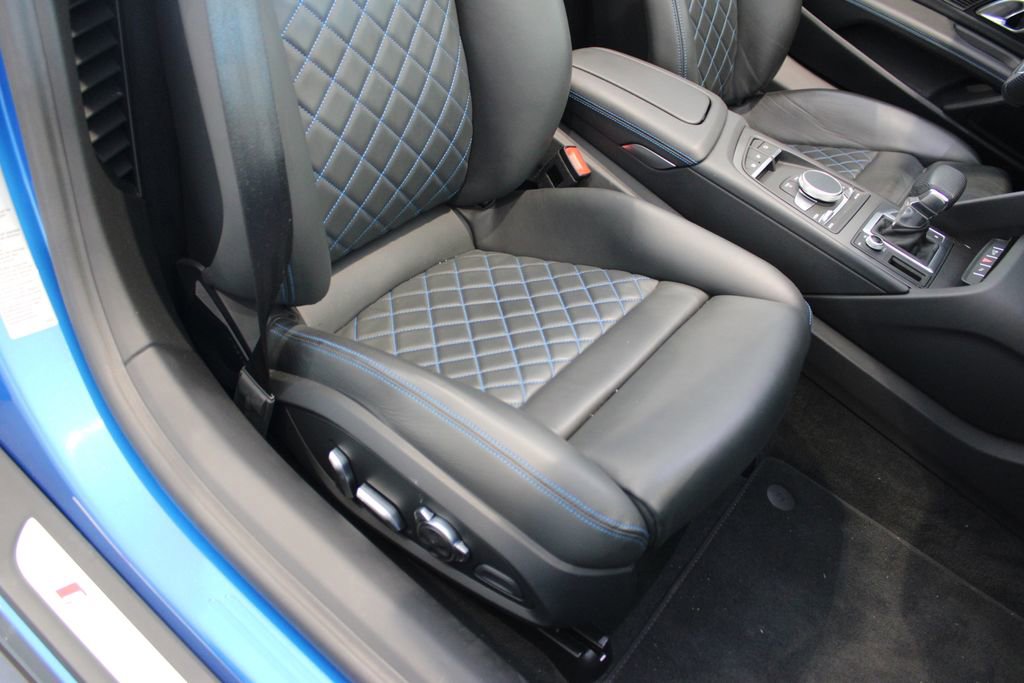 Used 2023 Audi R8 V10 performance w/ Premium Package RWD image 33