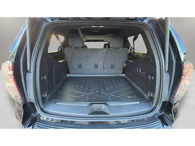 Used 2022 Chevrolet Suburban Z71 w/ Luxury Package AWD/4WD image 32