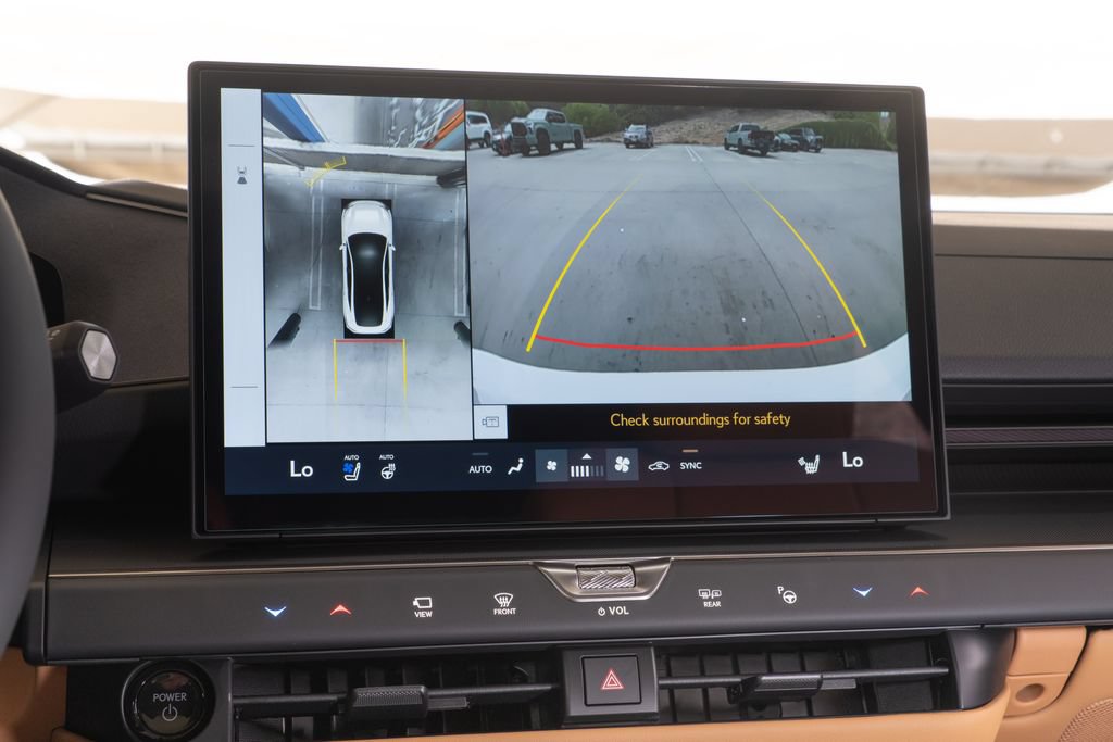 New 2026 Lexus ES 350e FWD image 16