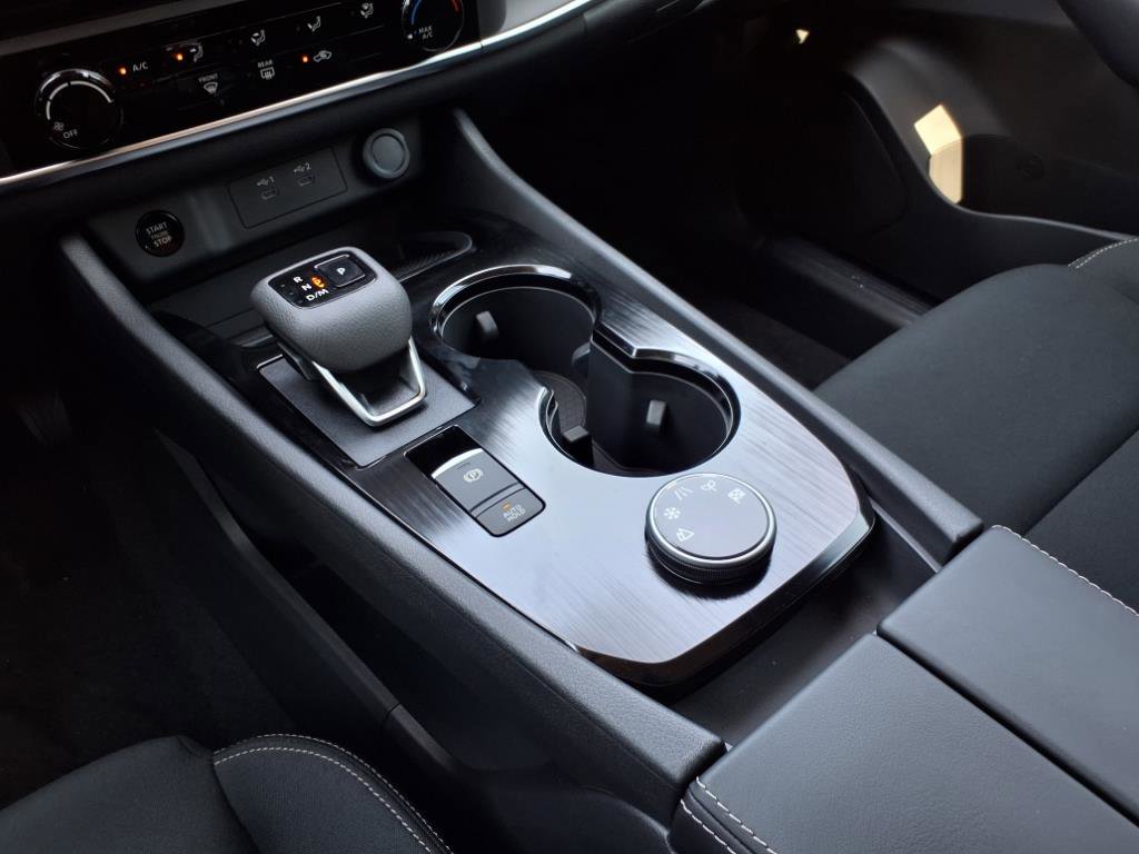 New 2026 Nissan Rogue S image 16