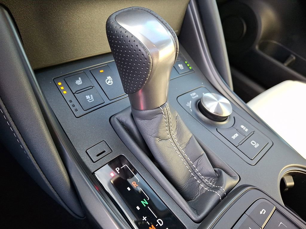 Used 2025 Lexus IS 350 F Sport w/ Navigation Package AWD/4WD image 11
