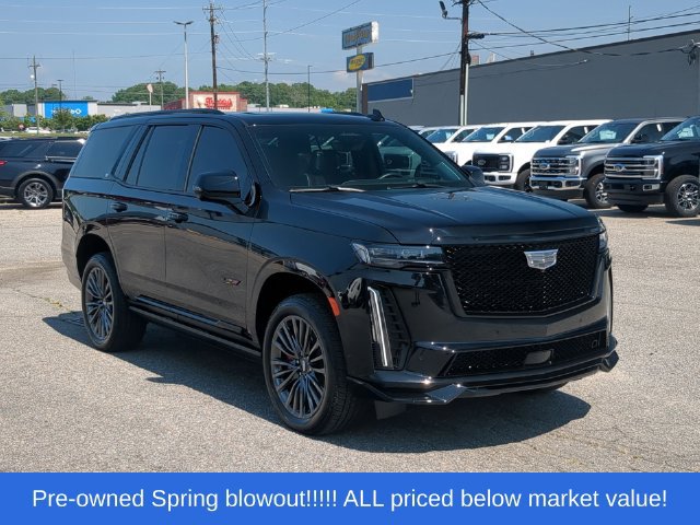 Used 2024 Cadillac Escalade V w/ Heavy-Duty Trailer Package AWD/4WD image 15