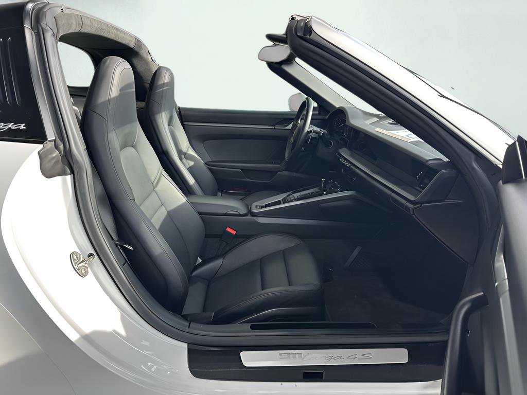 Used 2023 Porsche 911 Targa 4S image 18
