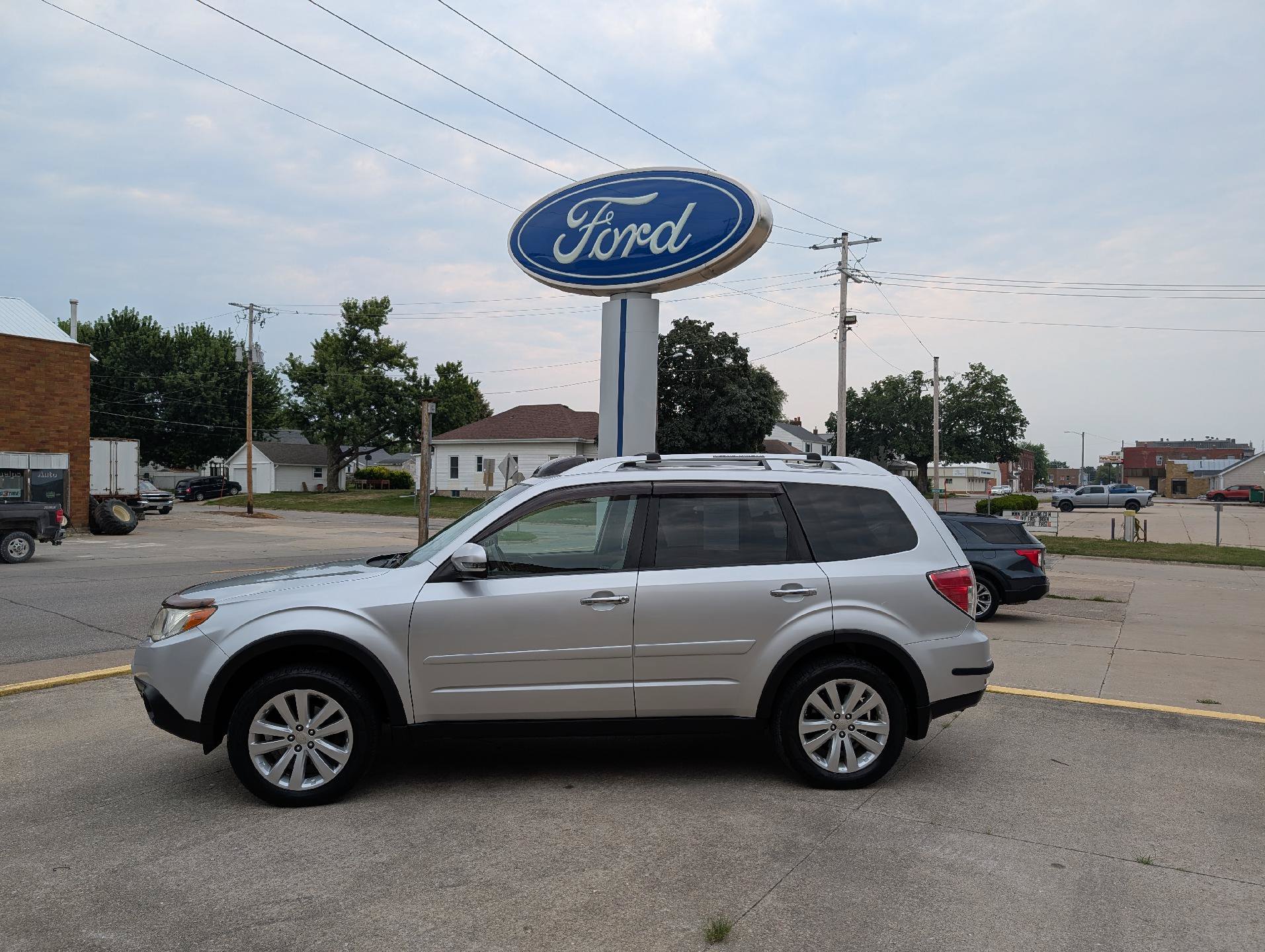 Used 2011 Subaru Forester 2.5X Touring w/ Rugged Pkg 1F