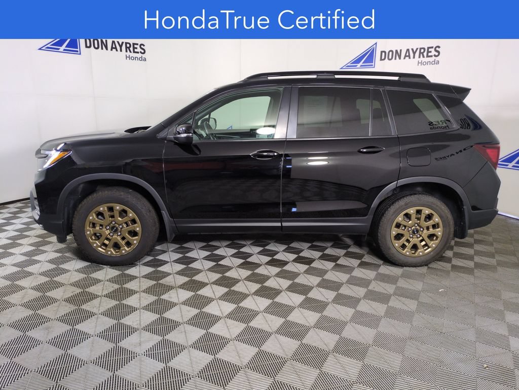 Certified 2023 Honda Passport TrailSport image 2