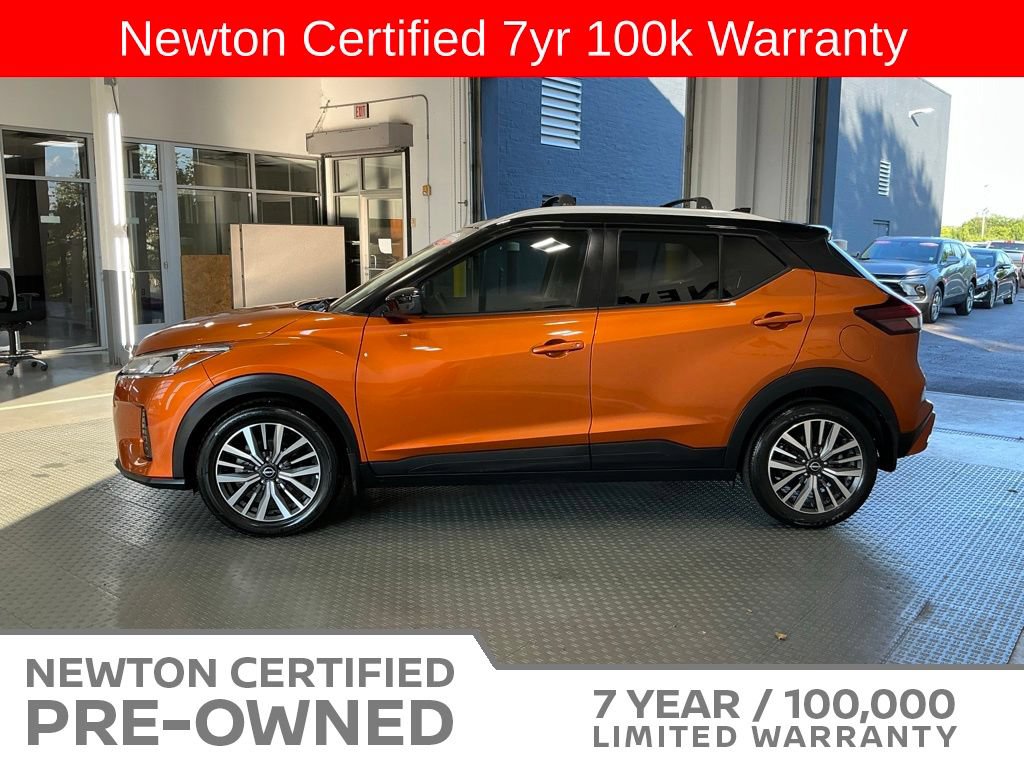 Used 2022 Nissan Kicks SV w/ Exterior Package FWD image 3