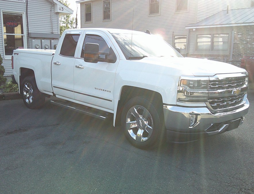Used 2017 Chevrolet Silverado 1500 LTZ AWD/4WD image 9