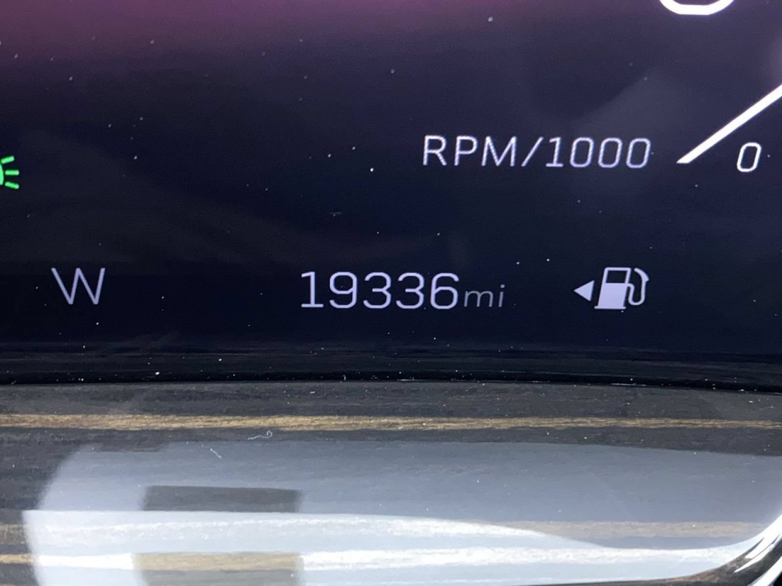 Certified 2026 Cadillac Escalade Luxury AWD/4WD image 4