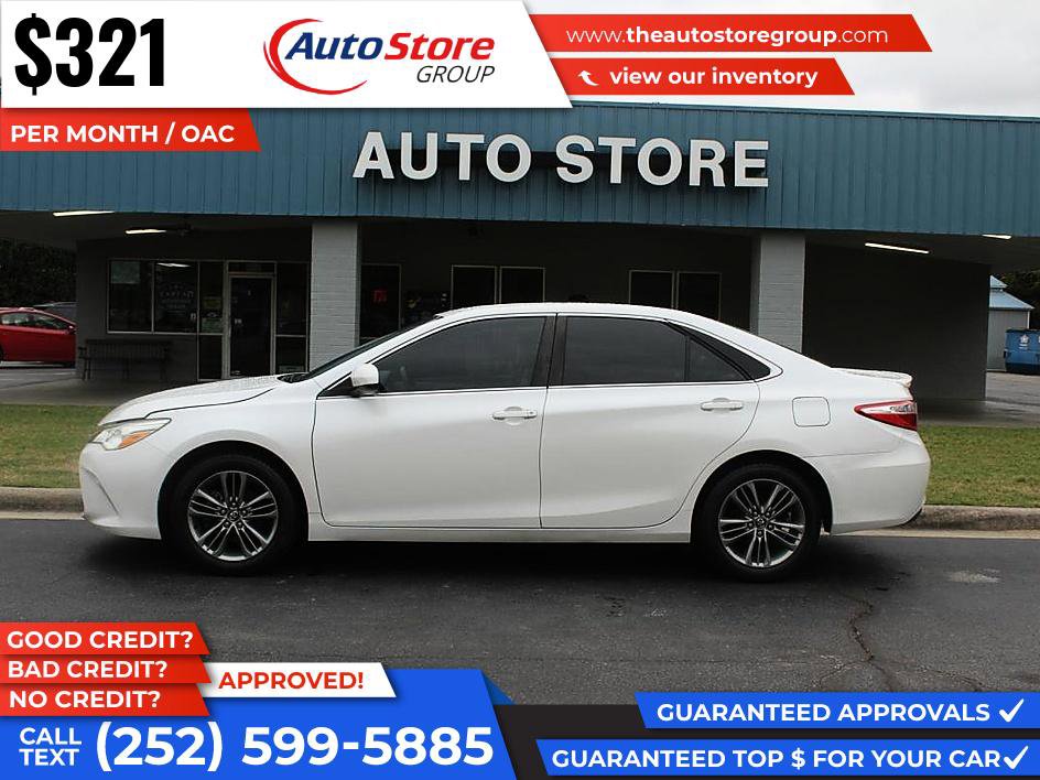 Used 2017 Toyota Camry SE FWD image 1