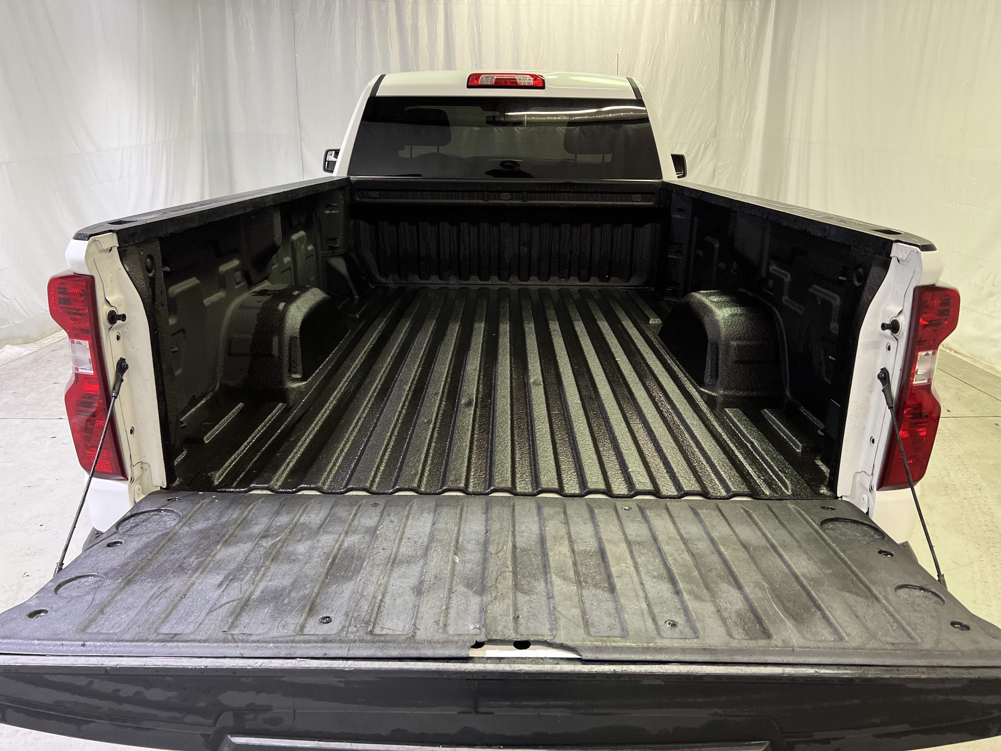 Used 2020 Chevrolet Silverado 1500 W/T w/ WT Value Package AWD/4WD image 14