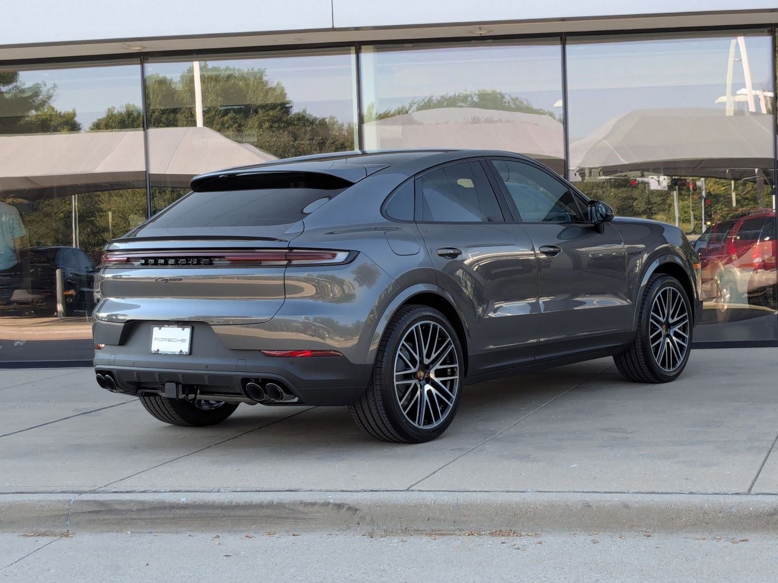 New 2026 Porsche Cayenne E-Hybrid image 9