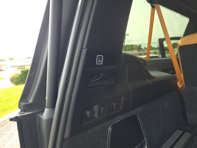 Used 2025 Jeep Grand Wagoneer L Series III w/ Rear Seat Video Group 1 AWD/4WD image 46