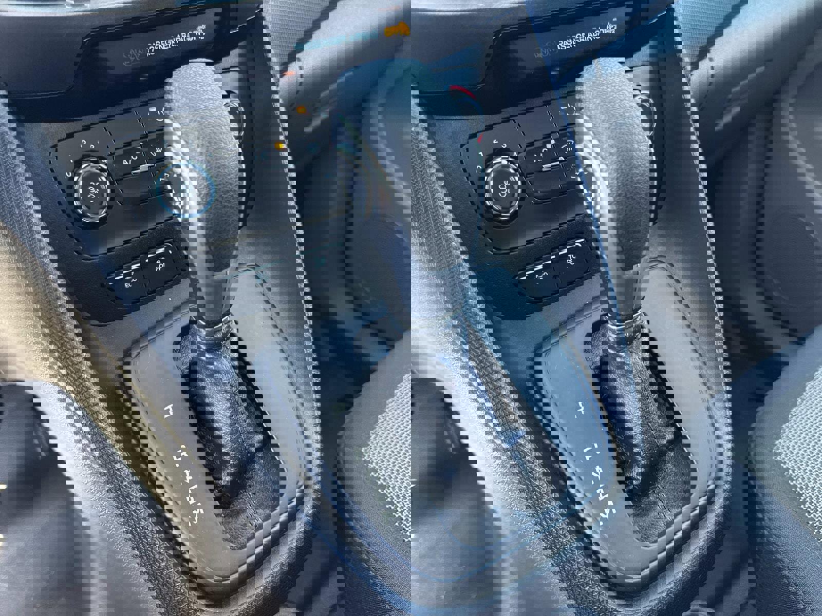 Used 2023 Ford Transit Connect XL image 26