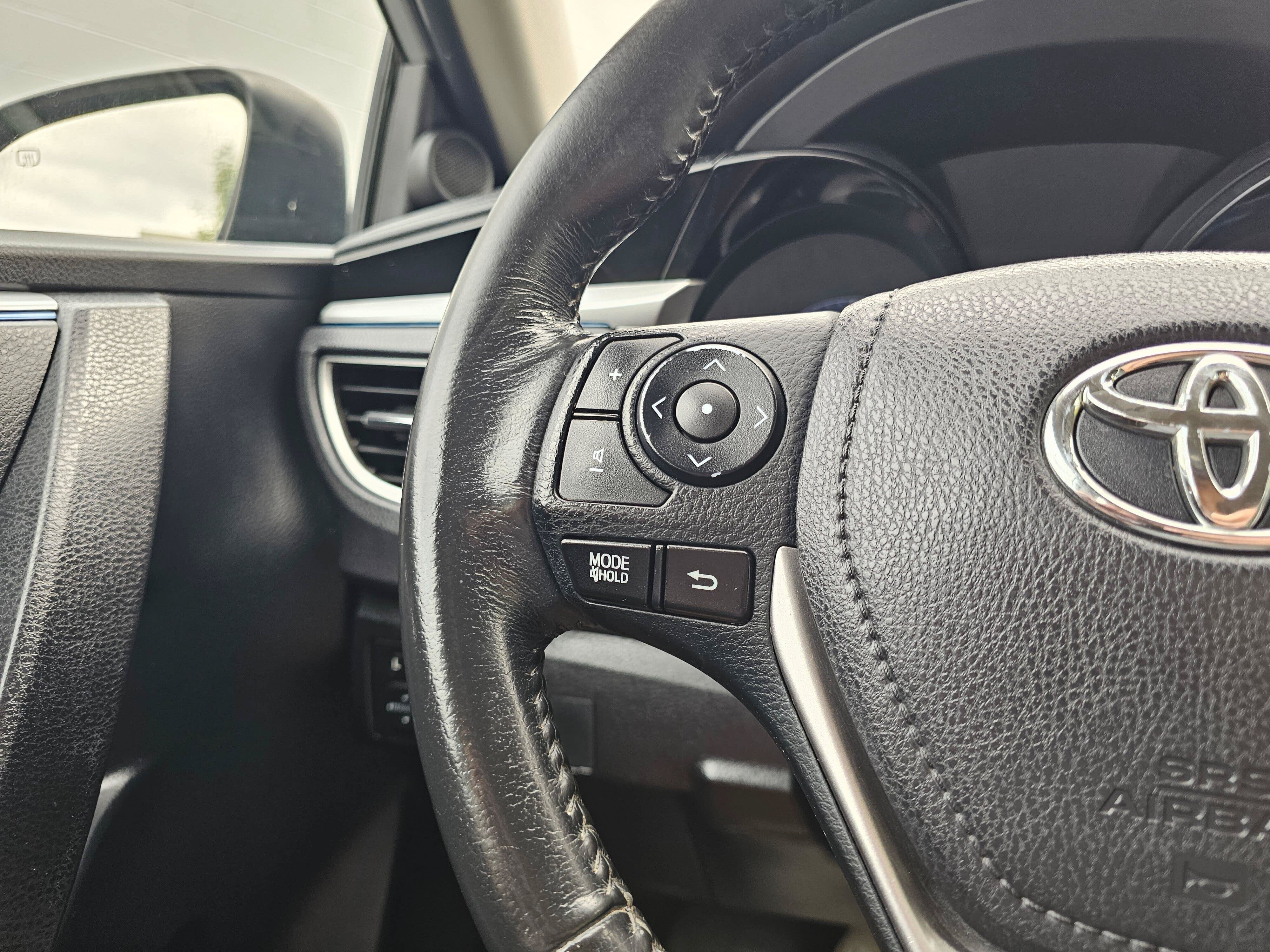 Used 2016 Toyota Corolla S FWD image 34