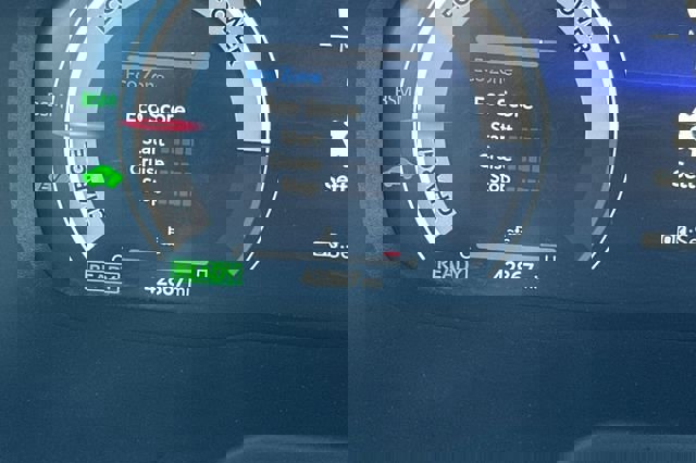 Used 2024 Toyota RAV4 Limited w/ Advanced Technology Package image 29