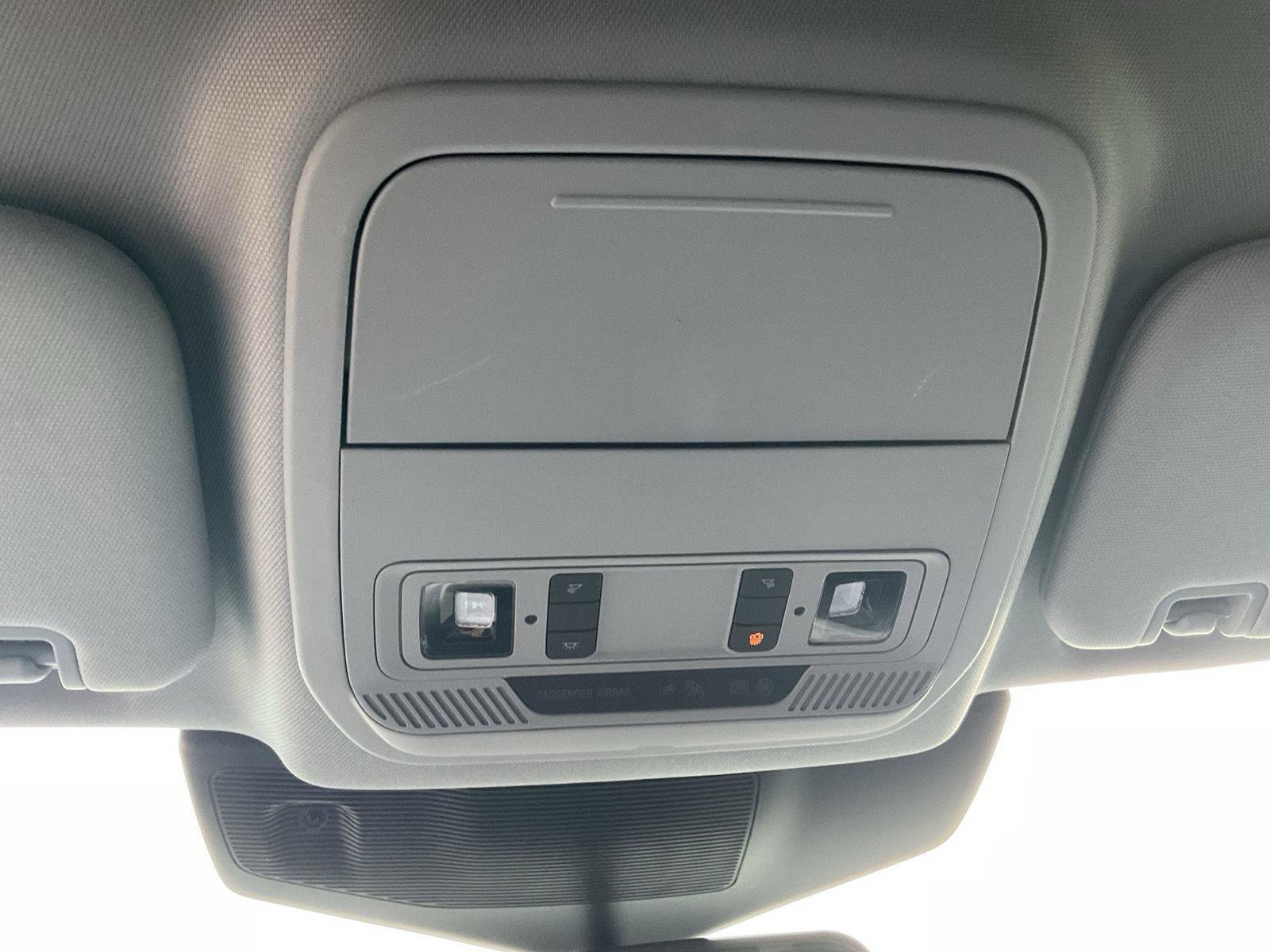 Used 2023 Ford Explorer XLT w/ Equipment Group 202A image 19