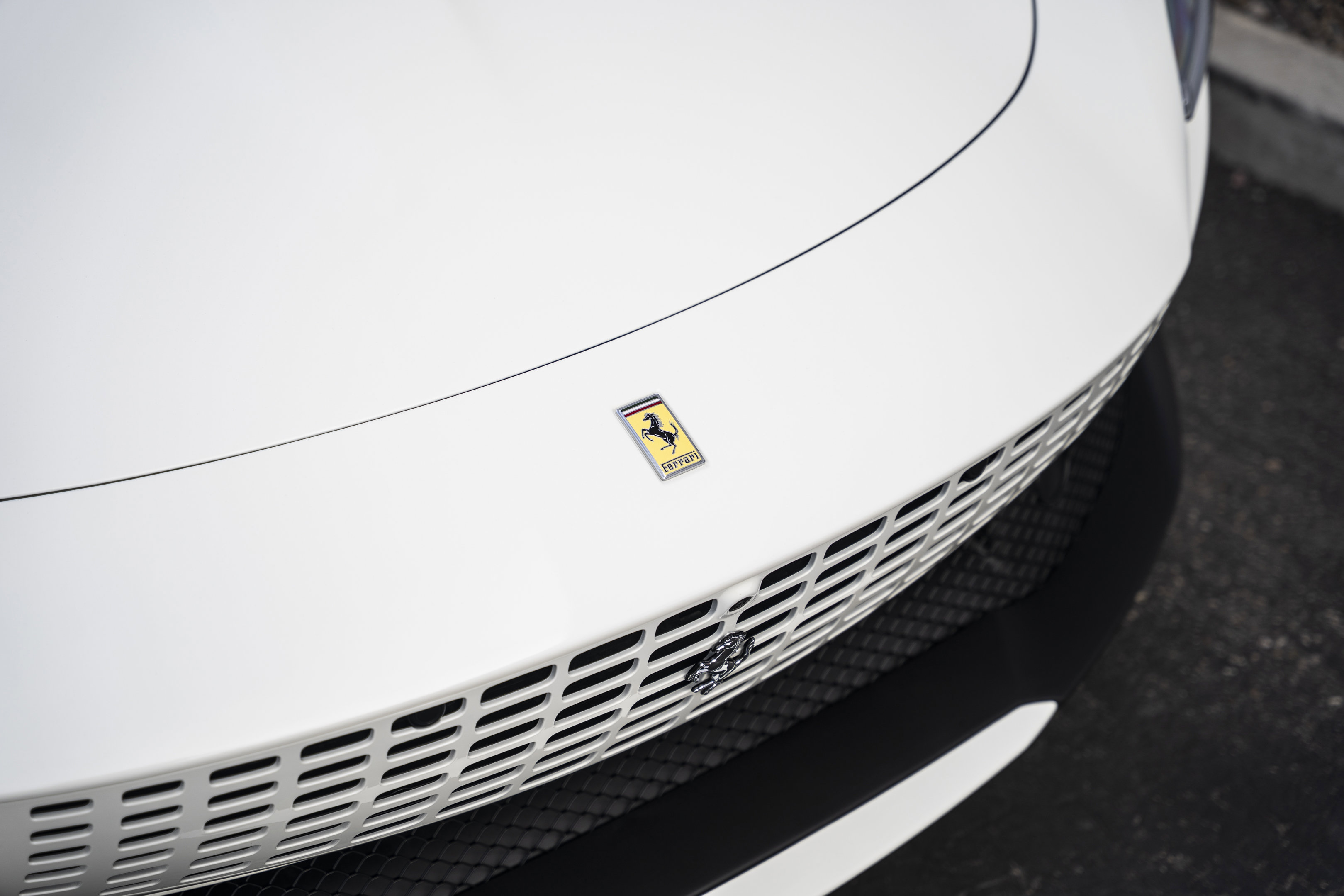 Used 2026 Ferrari Roma Spider RWD image 25