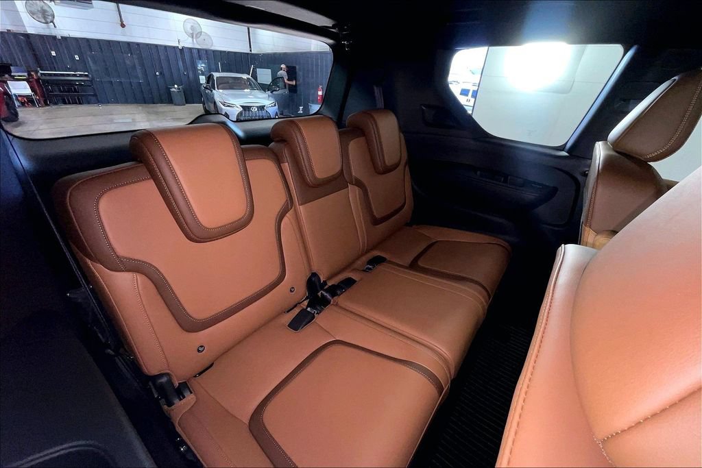New 2026 Nissan Armada SL w/ Captain's Chari Seat Package AWD/4WD image 38