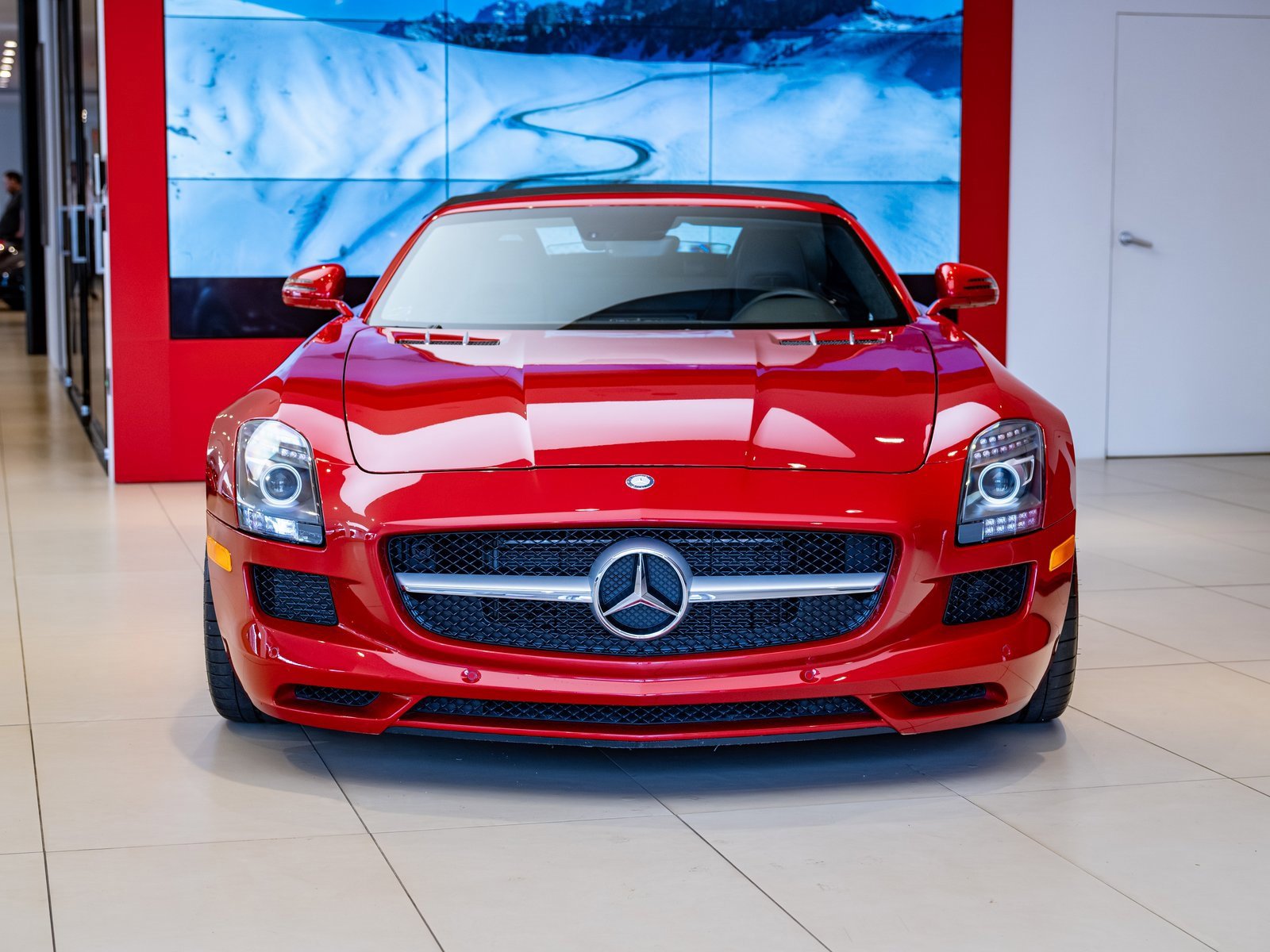 Used 2012 Mercedes-Benz SLS AMG Roadster image 26